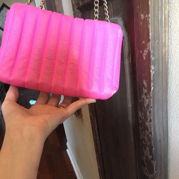 Hot Pink Kate Spade Shoulder/Crossbody Bag! - Picture 5 of 8